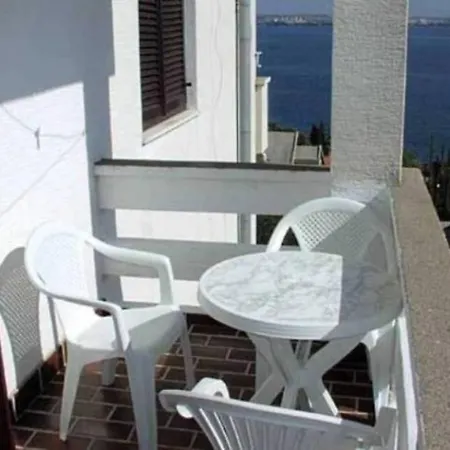 Apartman In With Sea View, Balcony, Air Conditioning, Wifi *